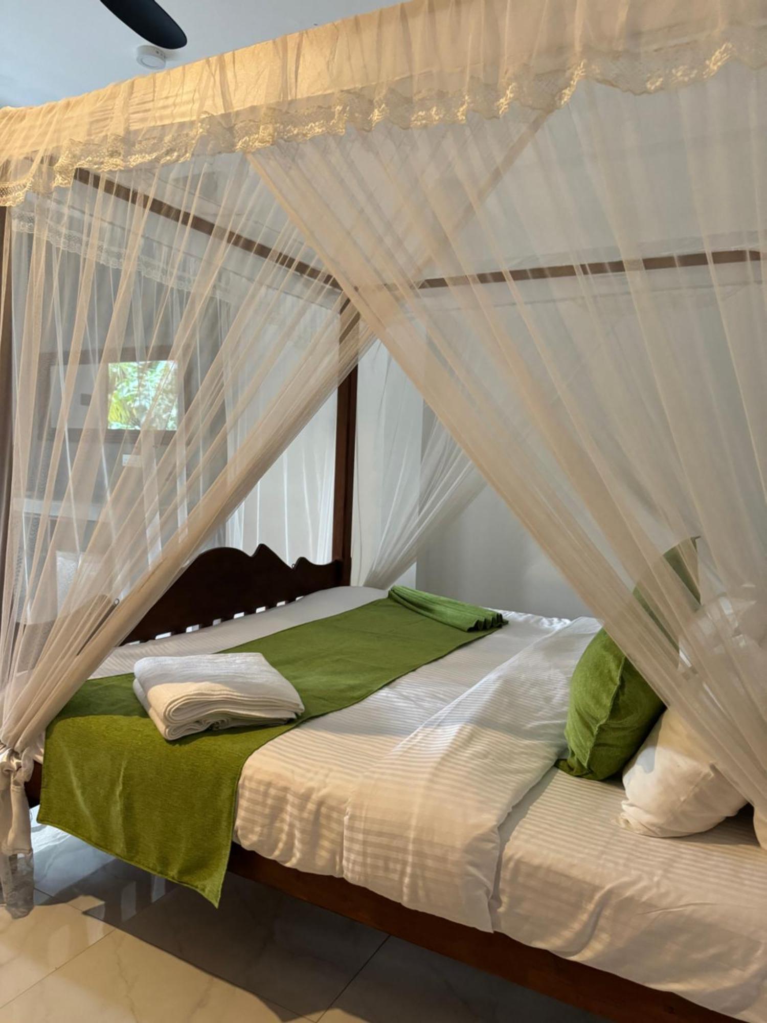 Brinkhouse Guesthouse , Unawatuna Beach المظهر الخارجي الصورة