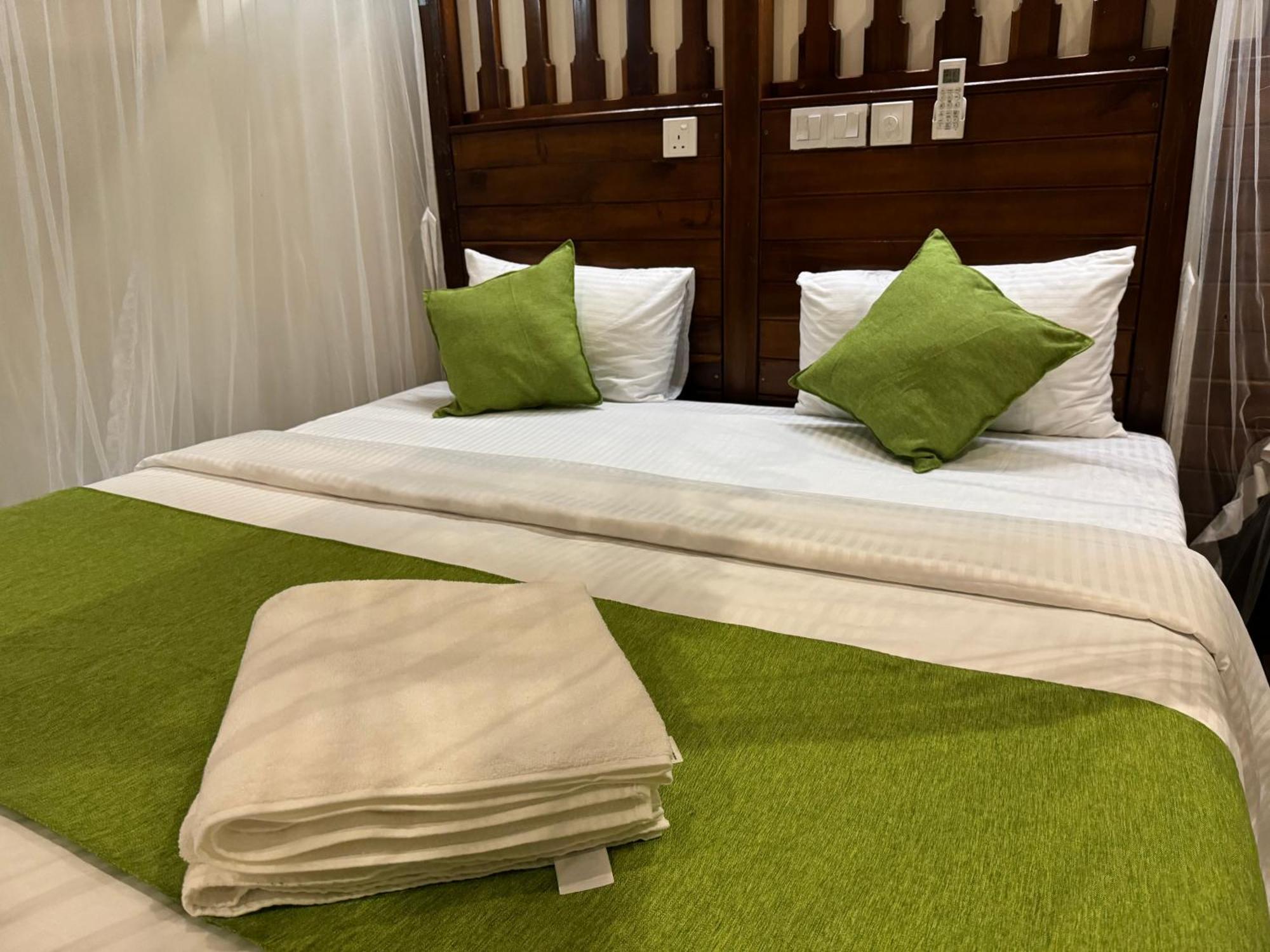 Brinkhouse Guesthouse , Unawatuna Beach المظهر الخارجي الصورة