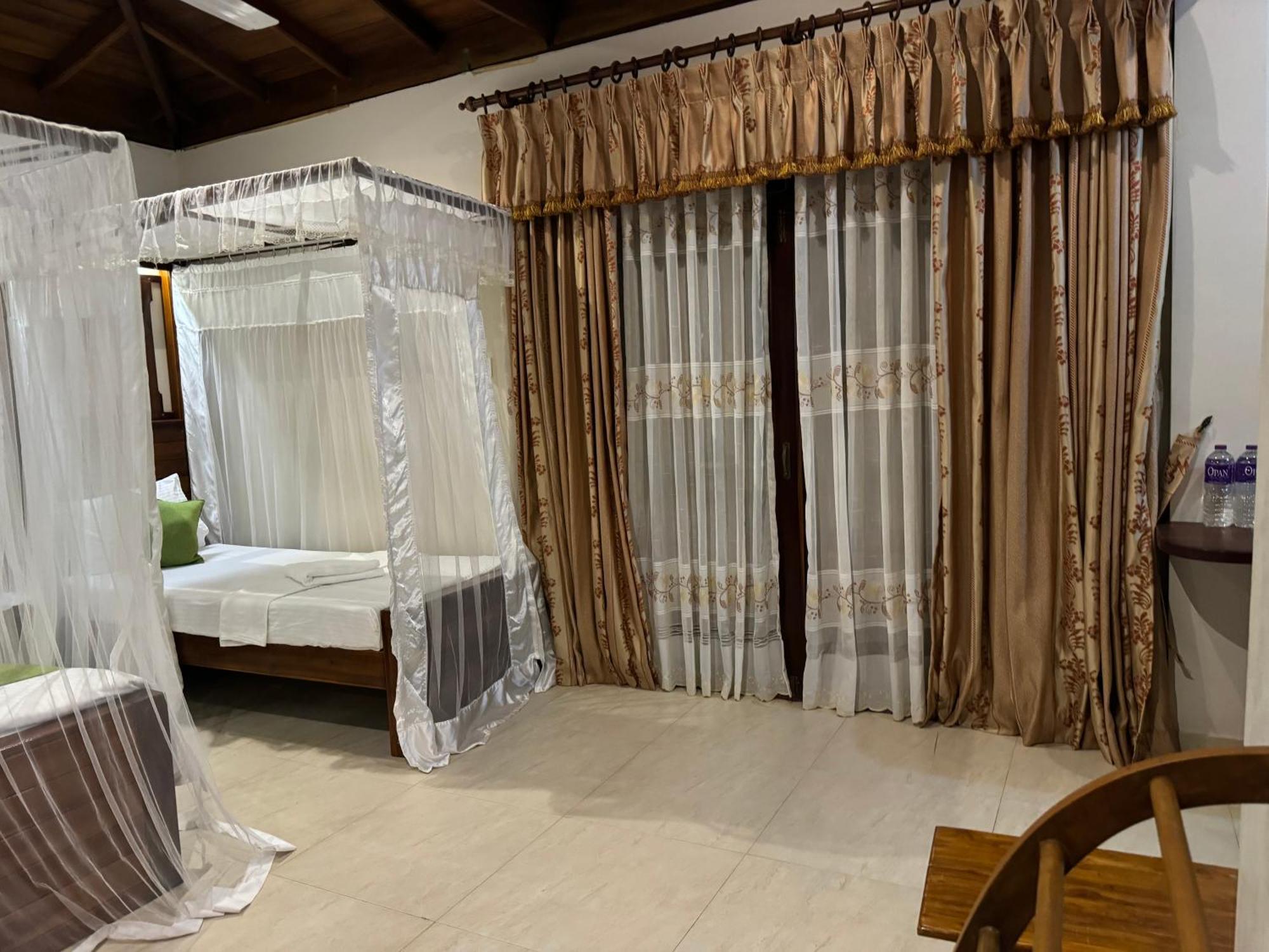 Brinkhouse Guesthouse , Unawatuna Beach المظهر الخارجي الصورة