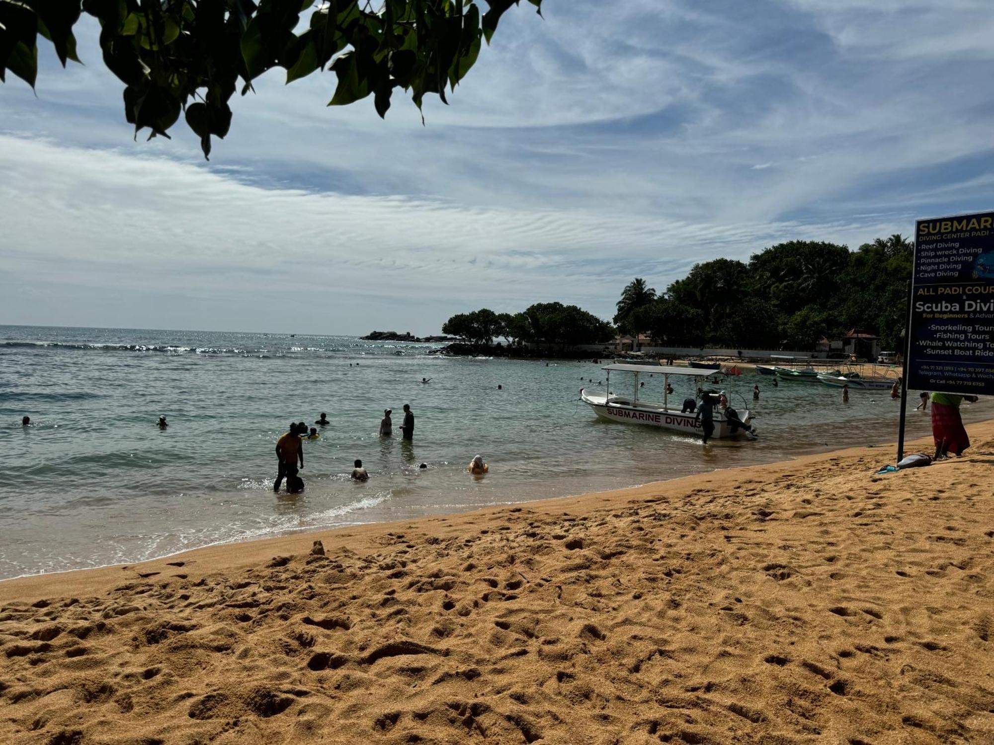 Brinkhouse Guesthouse , Unawatuna Beach المظهر الخارجي الصورة