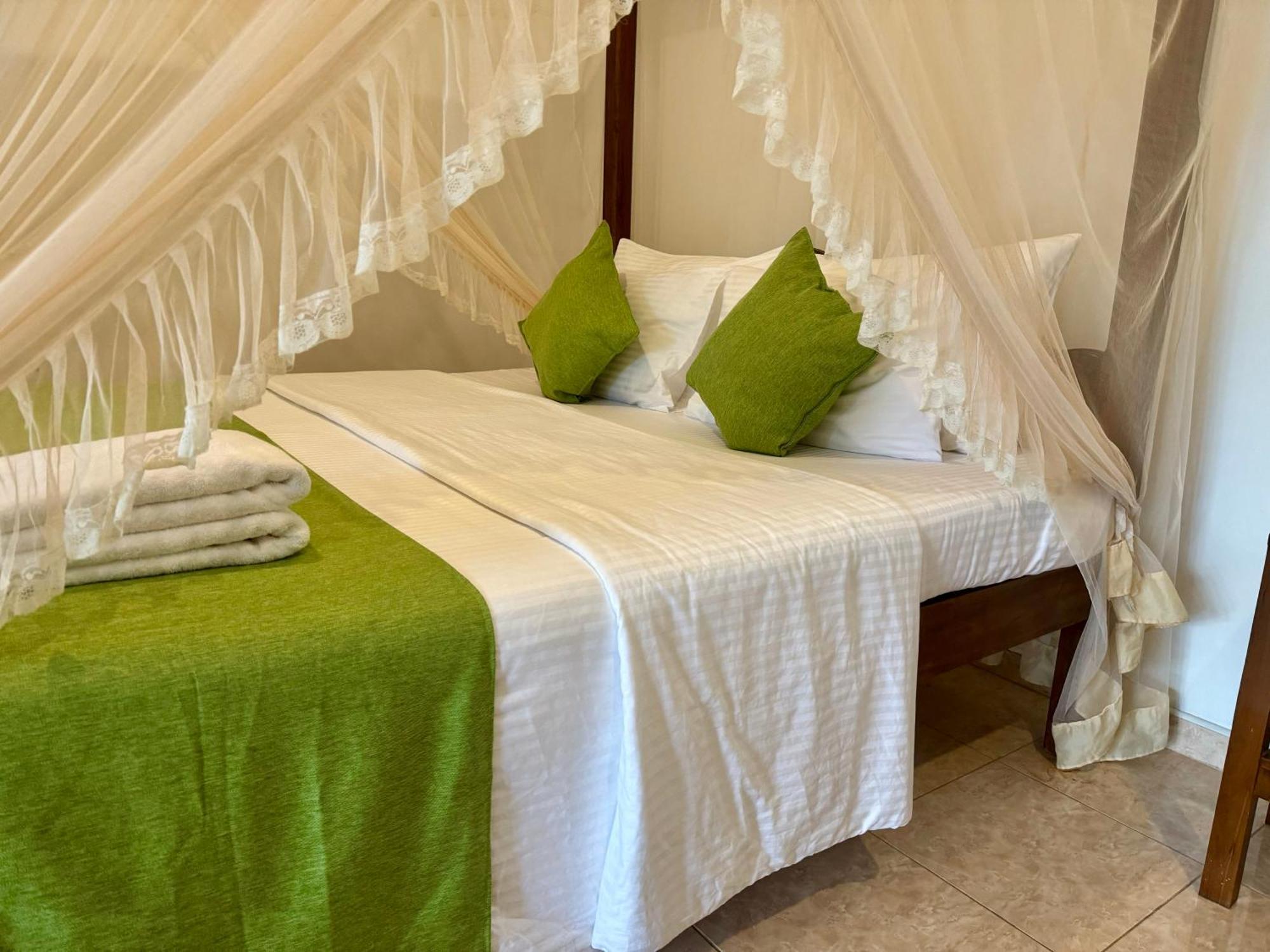 Brinkhouse Guesthouse , Unawatuna Beach المظهر الخارجي الصورة