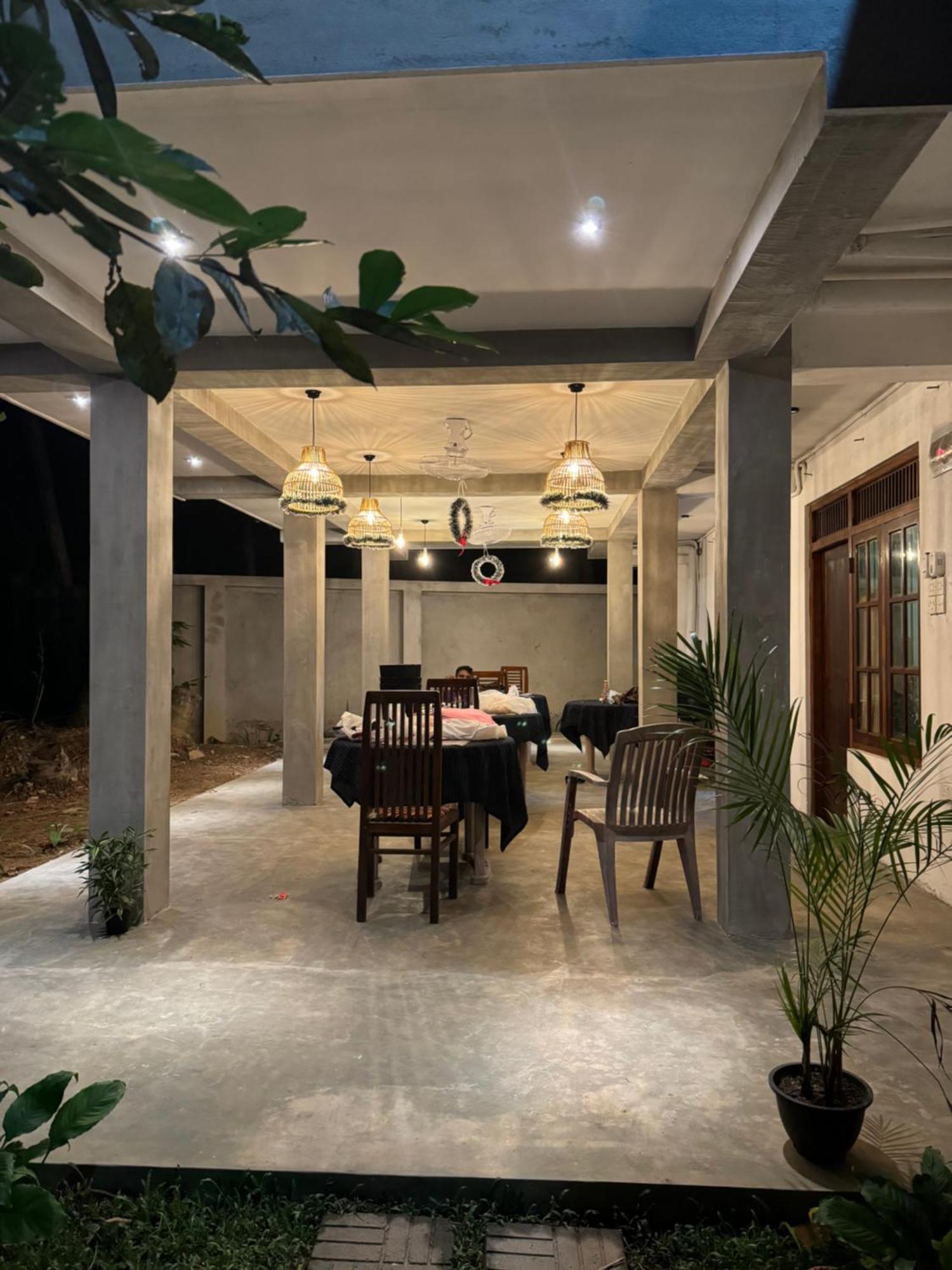 Brinkhouse Guesthouse , Unawatuna Beach المظهر الخارجي الصورة